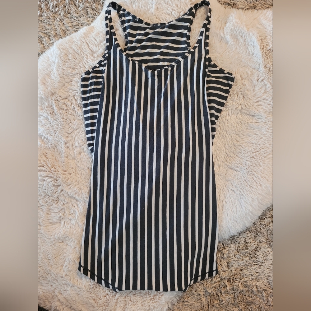Lululemon Vita Racertank Womens Size Small